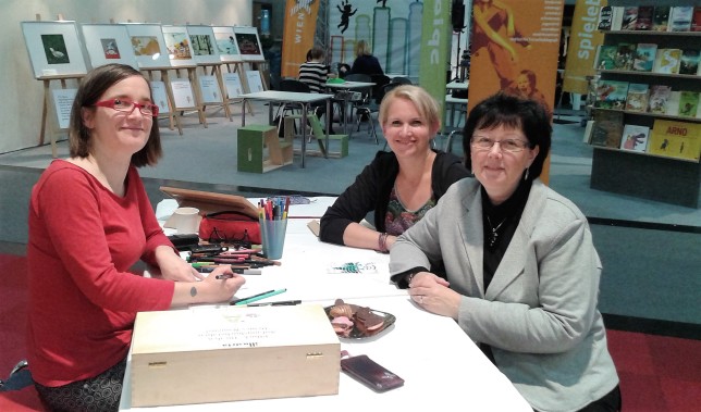 Eva Rudofsky (Illustratorin), Christine Auer (Autorin) und Sabina Sagmeister